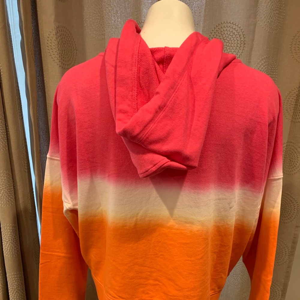 COPY - Calvin Klein Tie Dye Cropped Sweatshirt N… - Picture 2 of 3